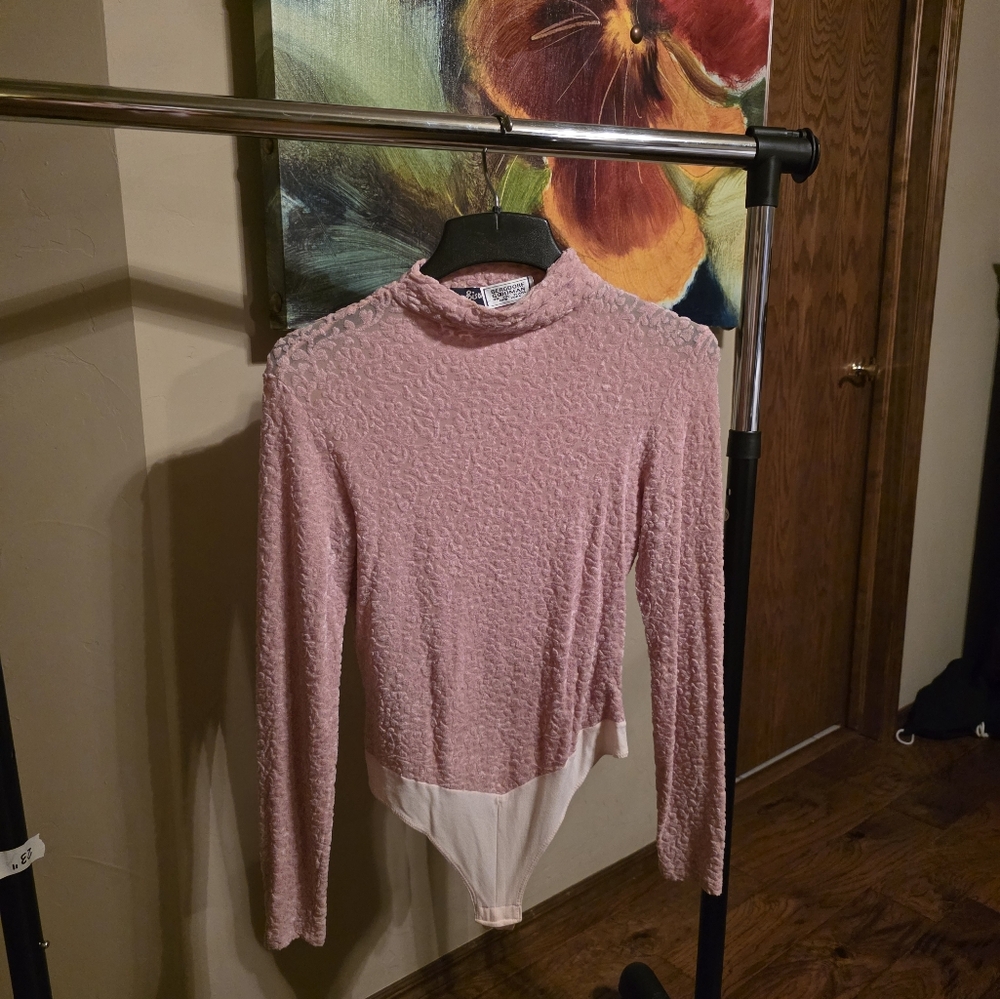 Bisou Bisou Textured Pink and Cream Sweater